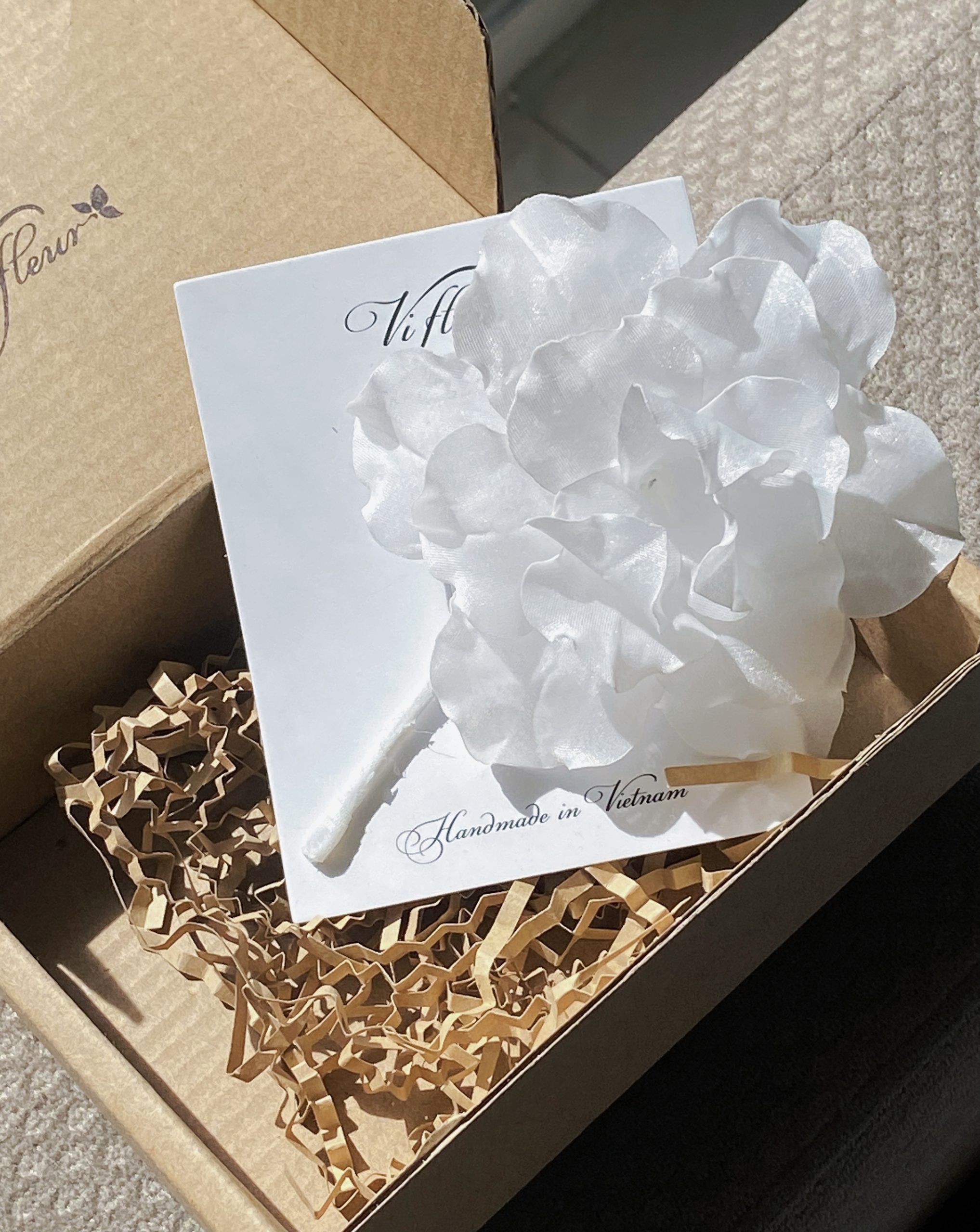 Vifleur Cài Áo Hoa Vải Thủ Công - Hoa Trắng - Ảnh 3